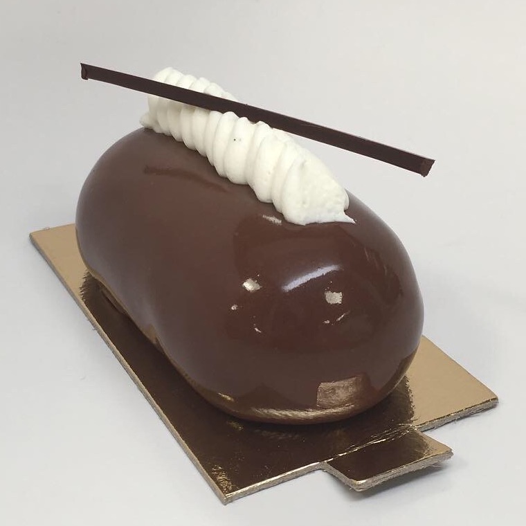 Chocolate Mousse Petite Gateaux